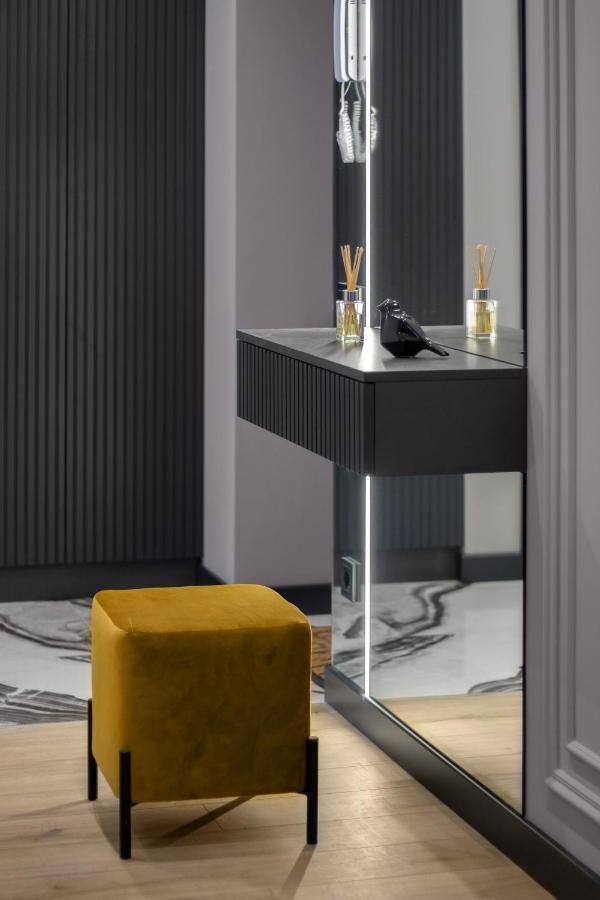 Royal 2 Apartments On Shevchenka 38 Str Lviv Luaran gambar