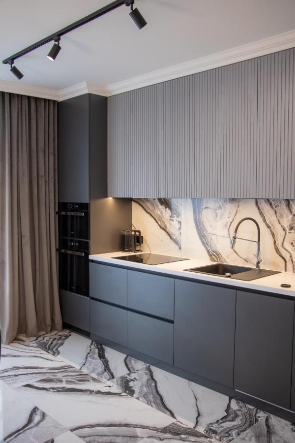 Royal 2 Apartments On Shevchenka 38 Str Lviv Luaran gambar