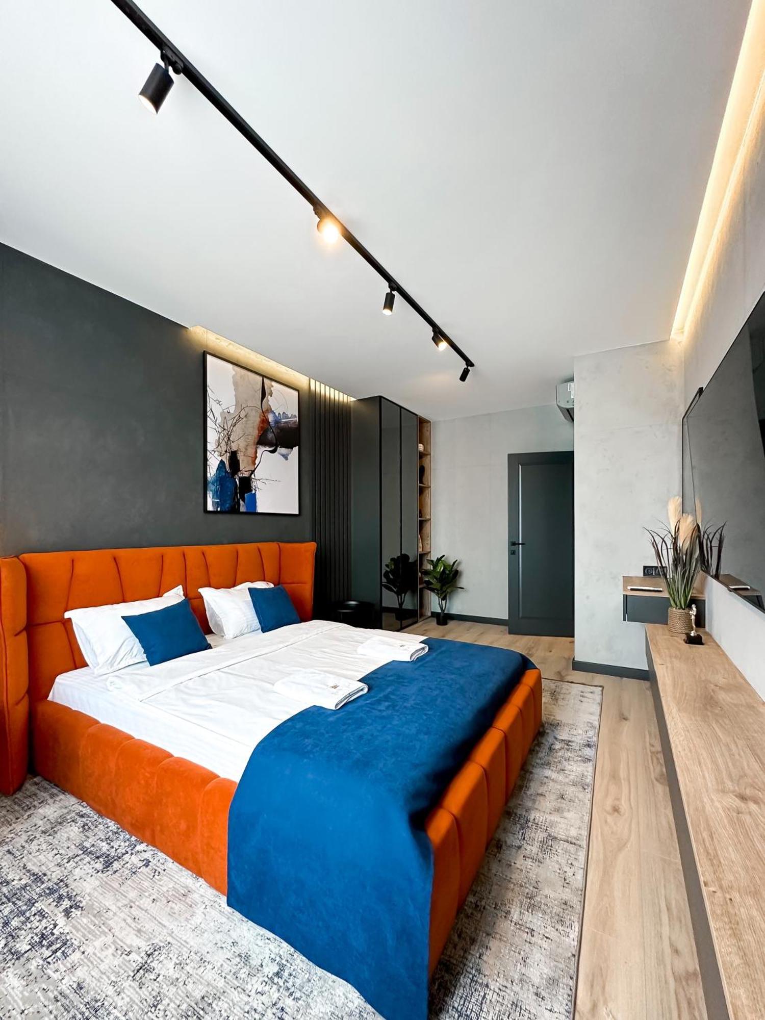 Royal 2 Apartments On Shevchenka 38 Str Lviv Luaran gambar