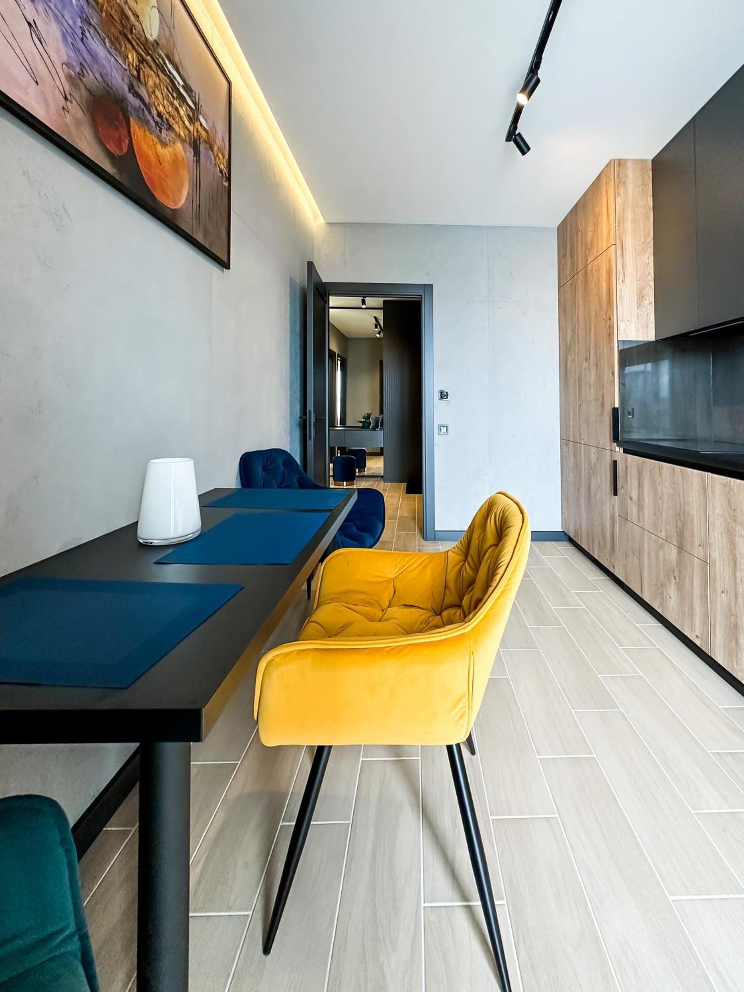 Royal 2 Apartments On Shevchenka 38 Str Lviv Luaran gambar