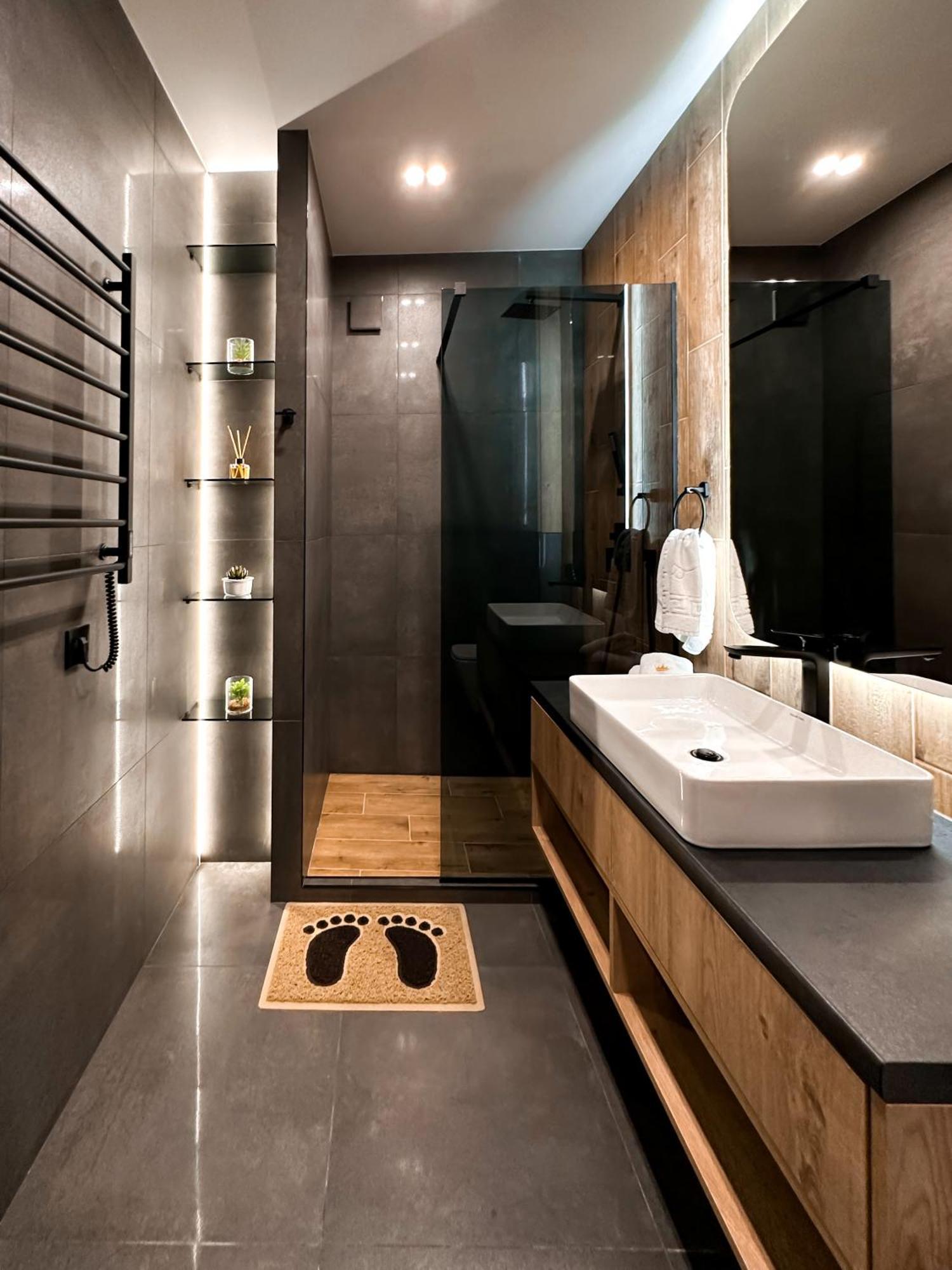 Royal 2 Apartments On Shevchenka 38 Str Lviv Luaran gambar